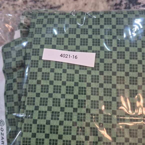 Fabric, Green Cotton Checked Calico, 2 yds x 45" ozark calicos - Picture 7 of 7